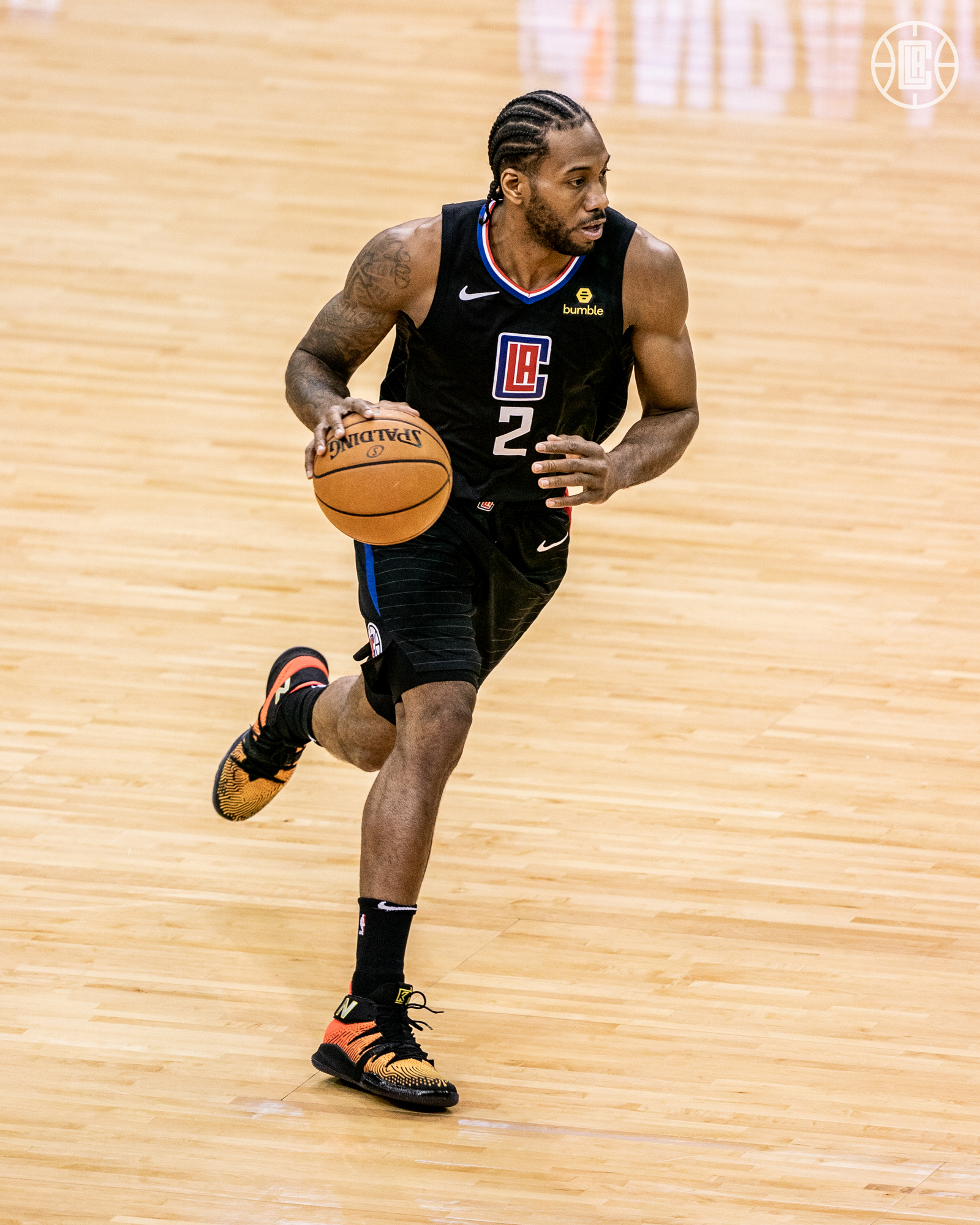 成都蓉城：中超外战的绝对标兵，细节与精神的完美结合（成都蓉城：中超外战领跑者，细节与精神双轮驱动）