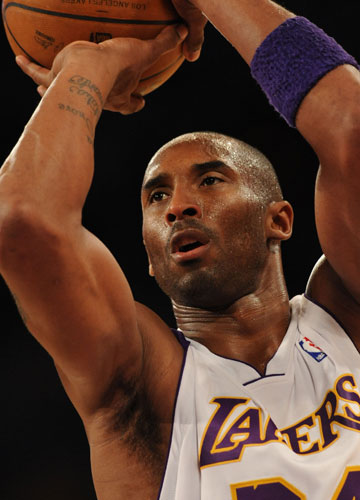 萨拉赫离队未定，利物浦力挺主帅，阿隆索未与红军接触（萨拉赫去留未明，利物浦力保现帅，阿隆索尚未与红军接触）