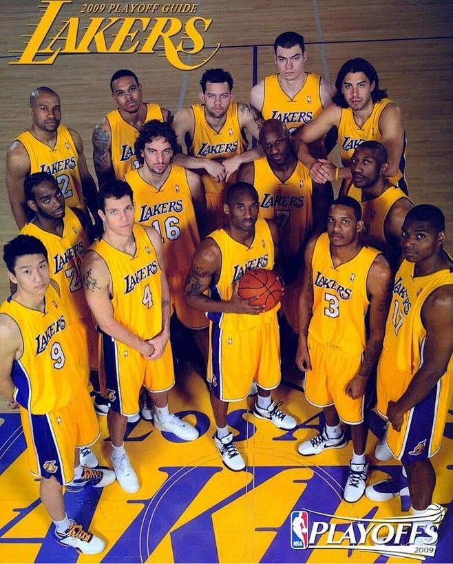 英媒：热刺有意罗德里戈和伊尔迪兹，范德芬是皇马引援目标（英媒称：热刺盯上罗德里戈与伊尔迪兹，皇马将范德芬列为引援目标）