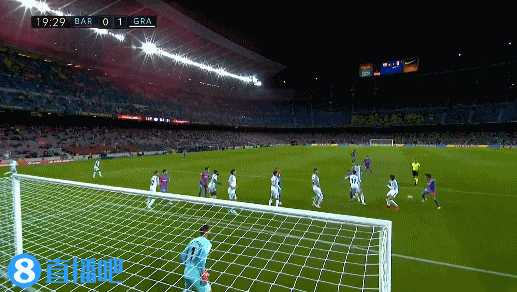 足球英超球迷怒喷转播商调整赛程（英超球迷怒批转播商调整赛程）