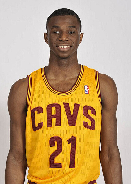 于根伟：刘俊贤留队可能性很大；连续两年第6，已是打到极限（于根伟：刘俊贤大概率留队，连续两年第六已到上限）