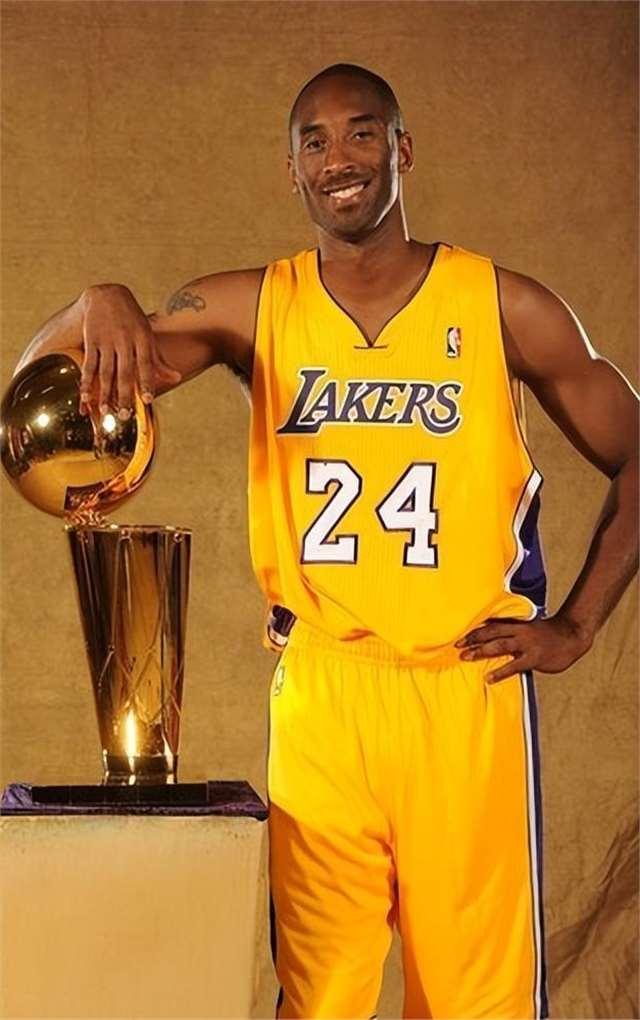 跑动最多，却最不显眼（脚步最勤，却总被忽略）